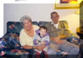 MomEdT2b.jpg (54066 bytes)